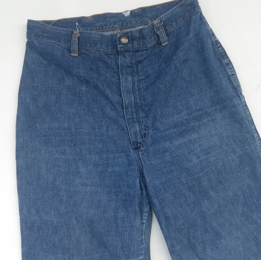 Vintage Wide Leg Wrangler Jeans - Picture 6 of 9